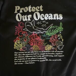 Protect our oceans hoodie 💙🌊